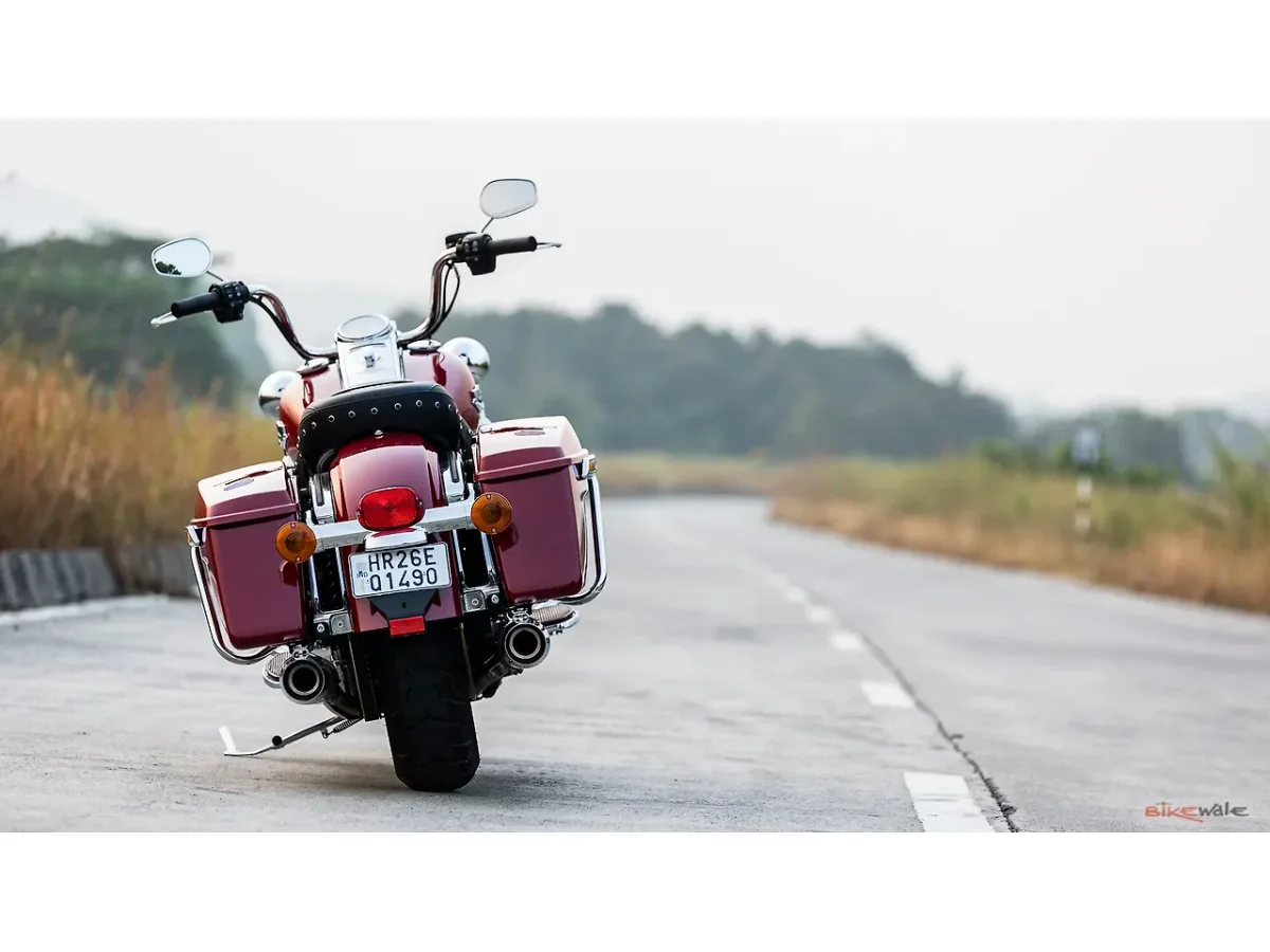 Harley-Davidson Road King rareview