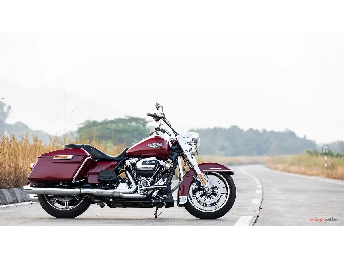Harley-Davidson Road King Sideview
