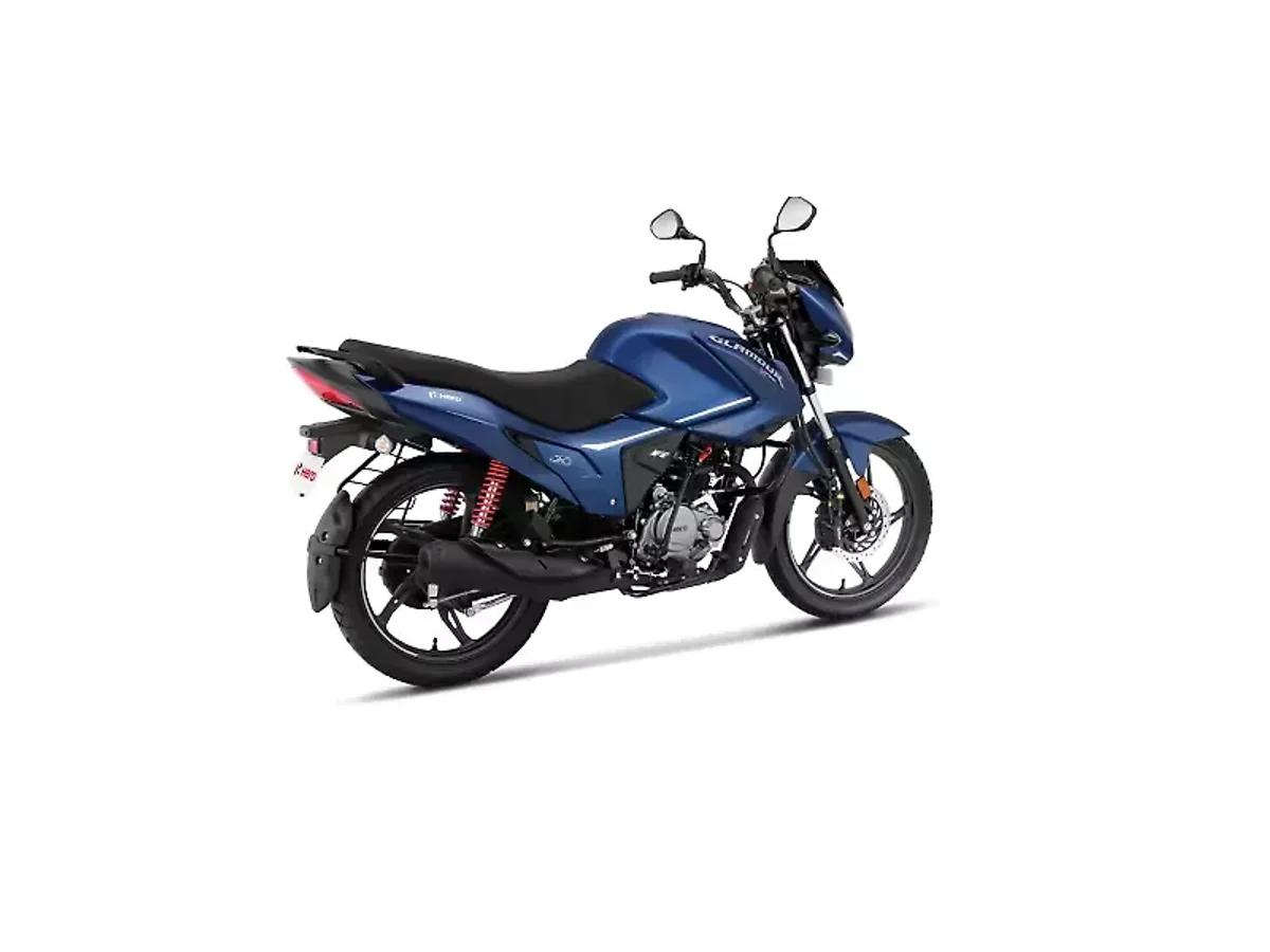 Hero Glamour XTEC motorcycle right rear three-quarter view