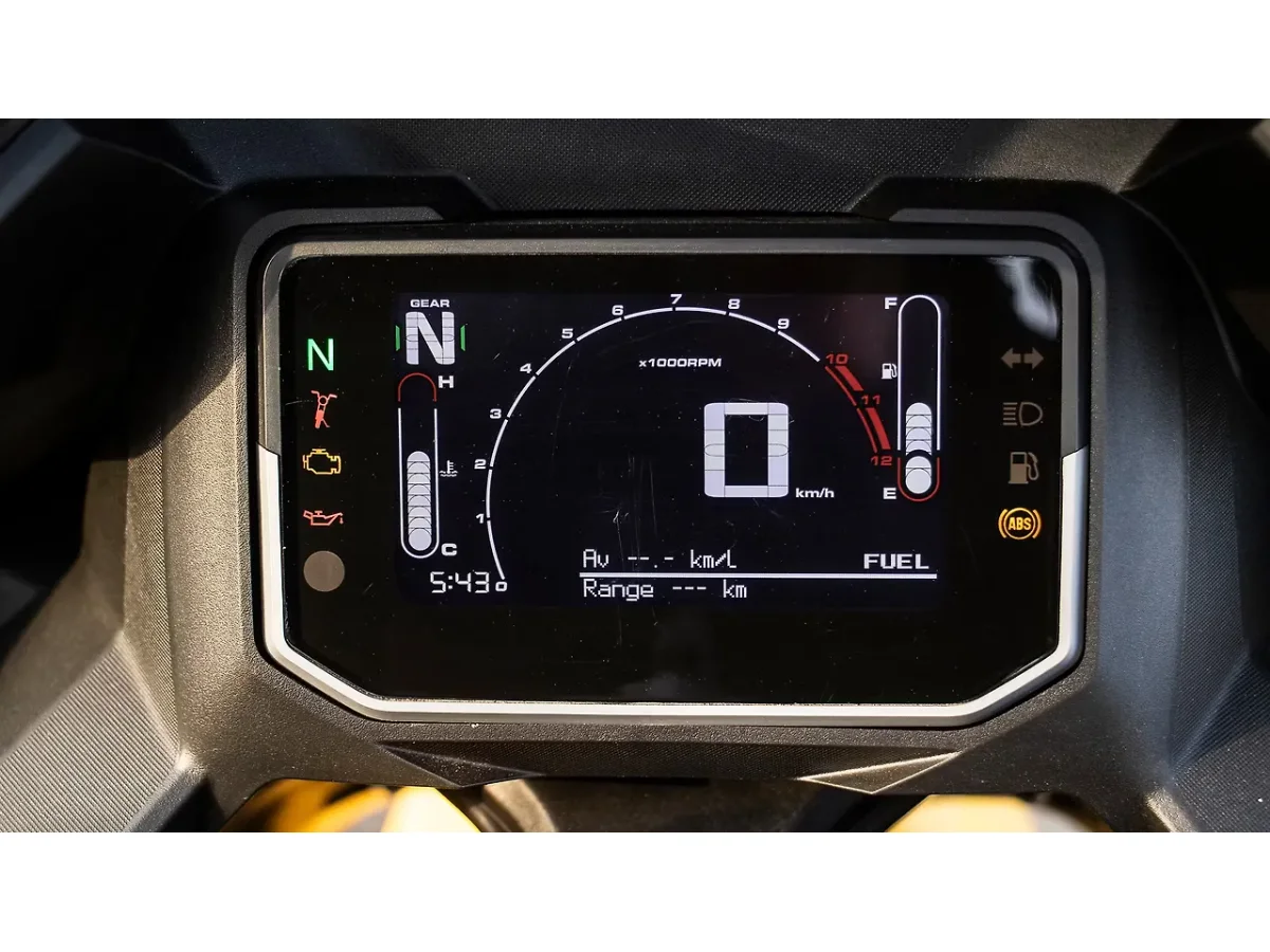 Hero Karizma XMR digital instrument cluster display