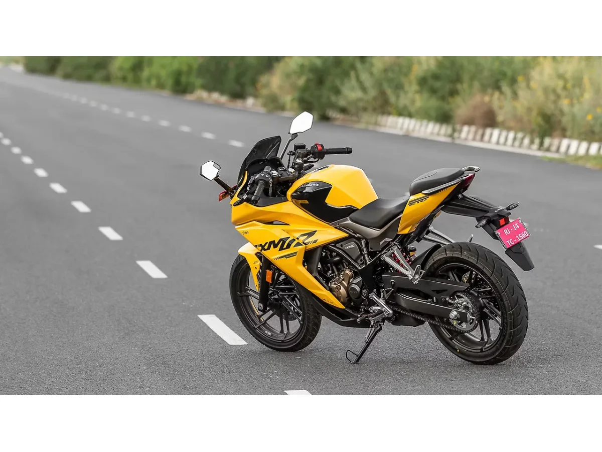 Hero Karizma XMR motorcycle left rear three-quarter view