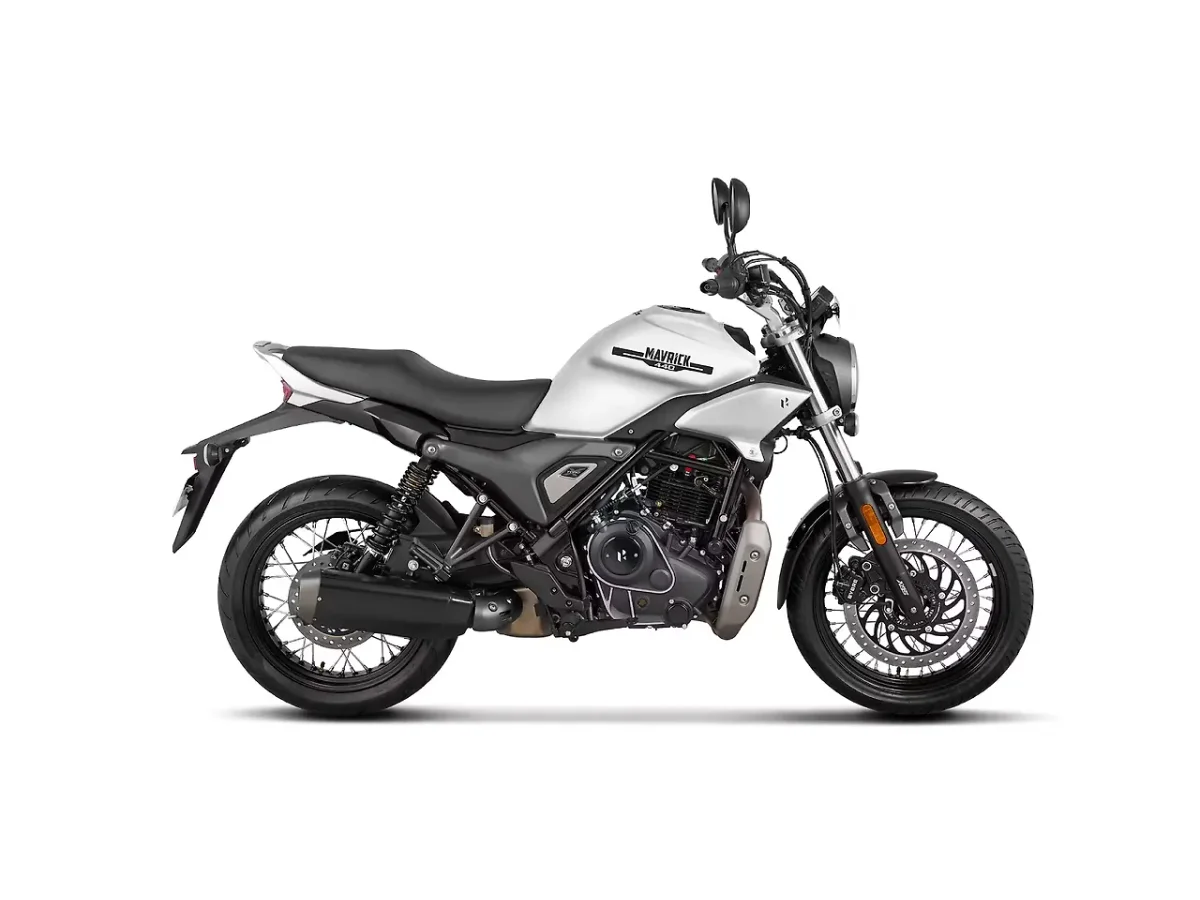 Right side profile of the Hero Mavrick 440 motorcycle