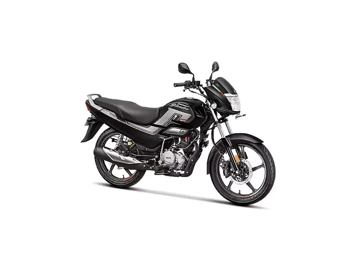 Hero Super Splendor XTEC right front three-quarter view in Black colour