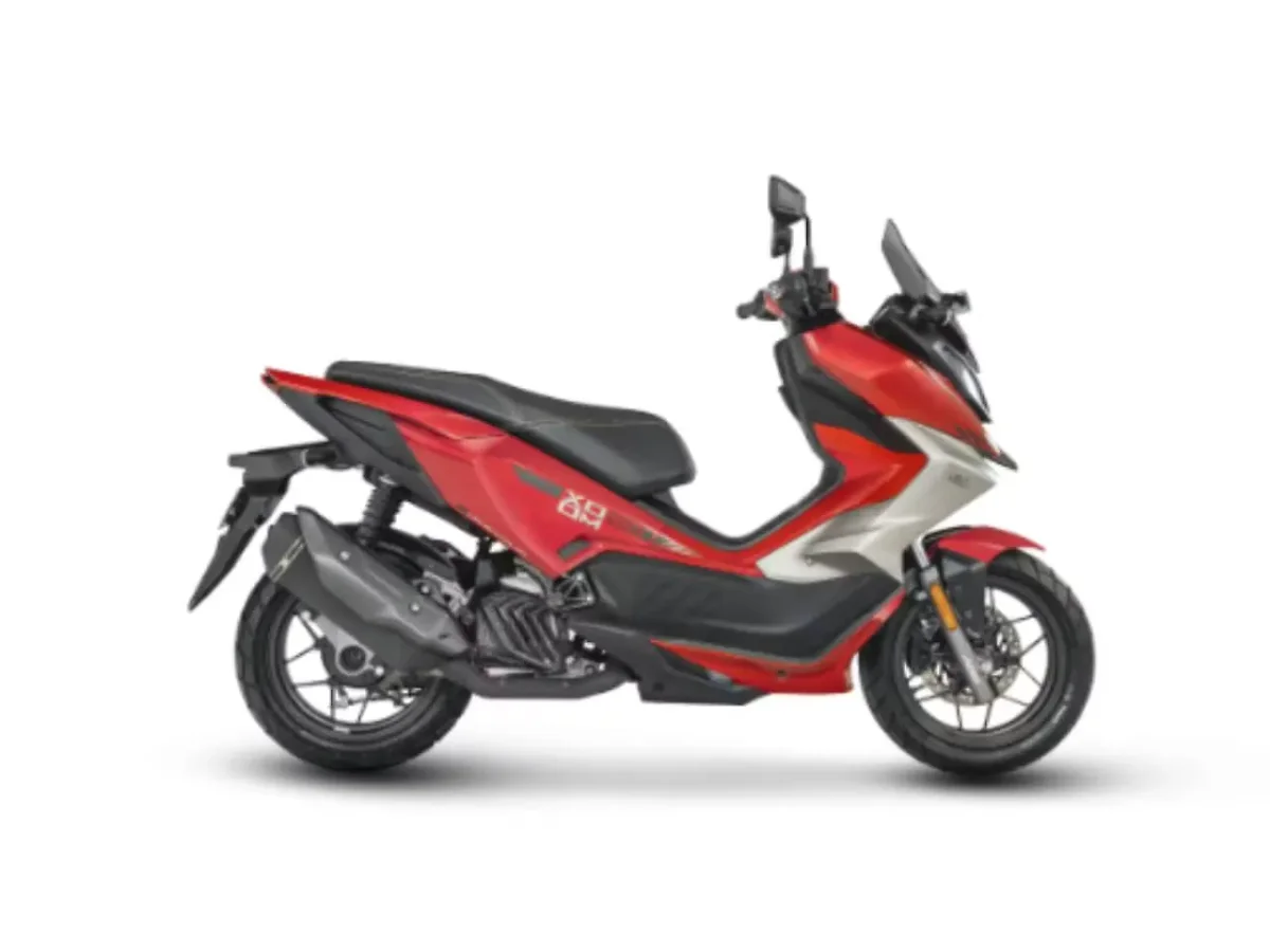 Hero Xoom 160 Canyon Red colour side profile