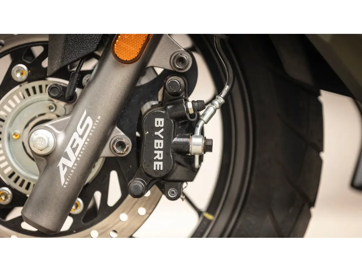 Hero Xoom 160 front disc brake caliper and ABS setup