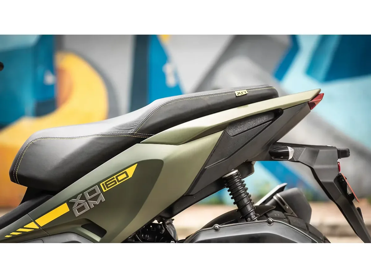 Hero Xoom 160 side body panel with Xoom 160 graphics