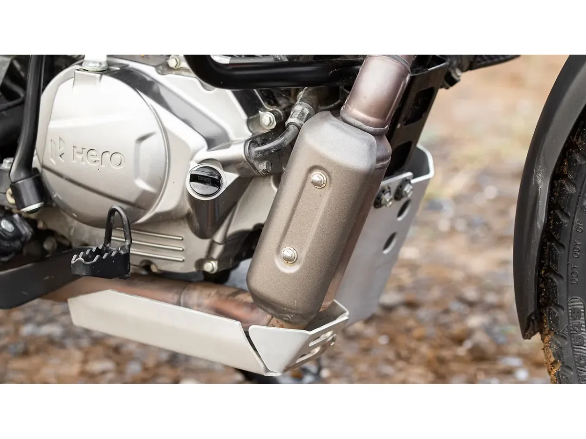 Hero XPulse 200 4V exhaust header and engine section detail