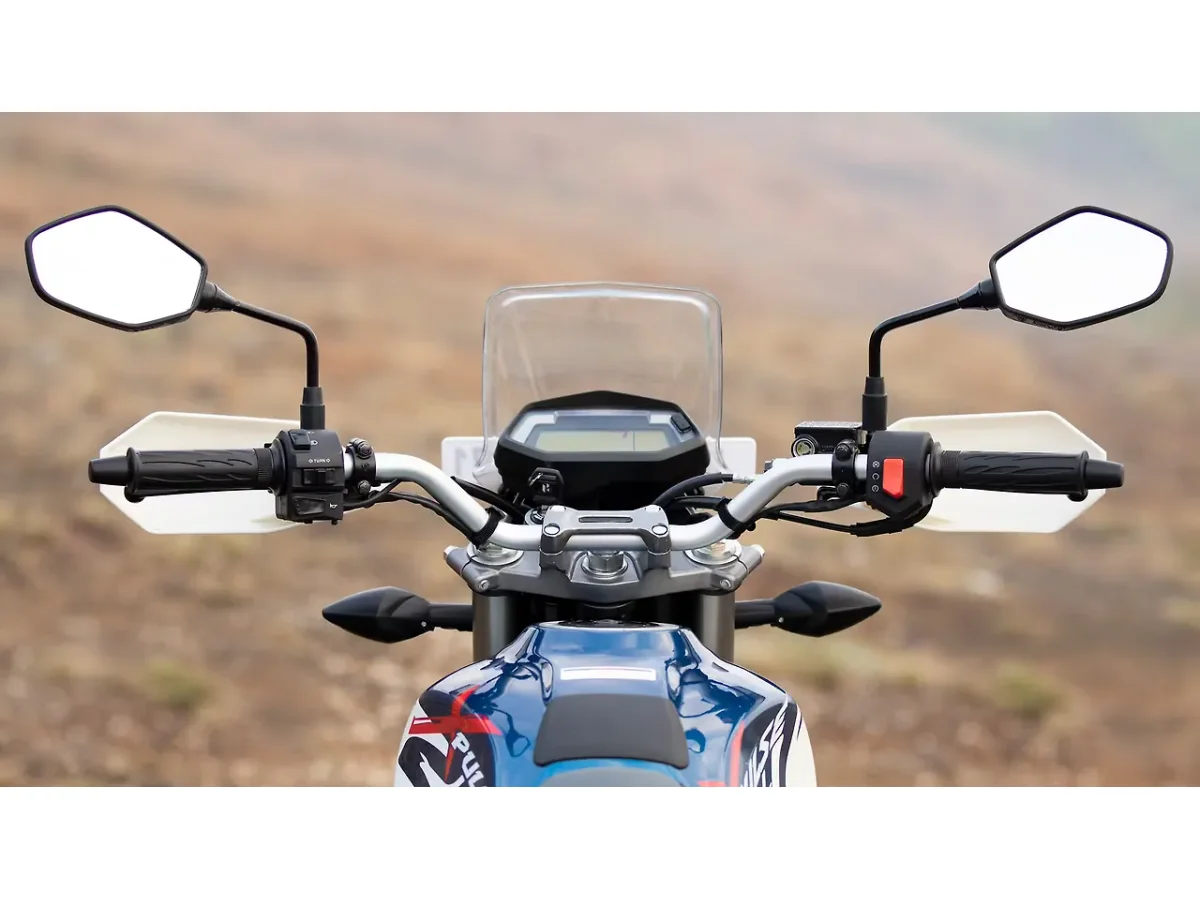 Hero XPulse 200 4V handlebar and rider cockpit view
