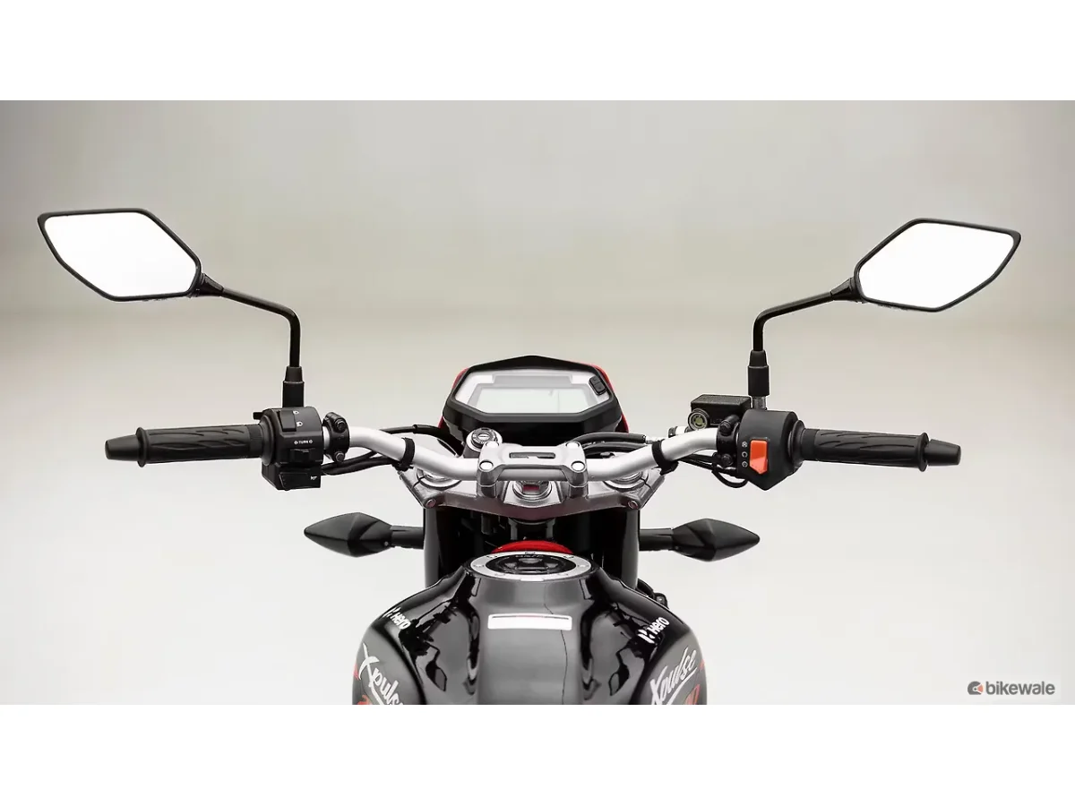 Hero XPulse 200T 4V gallery view