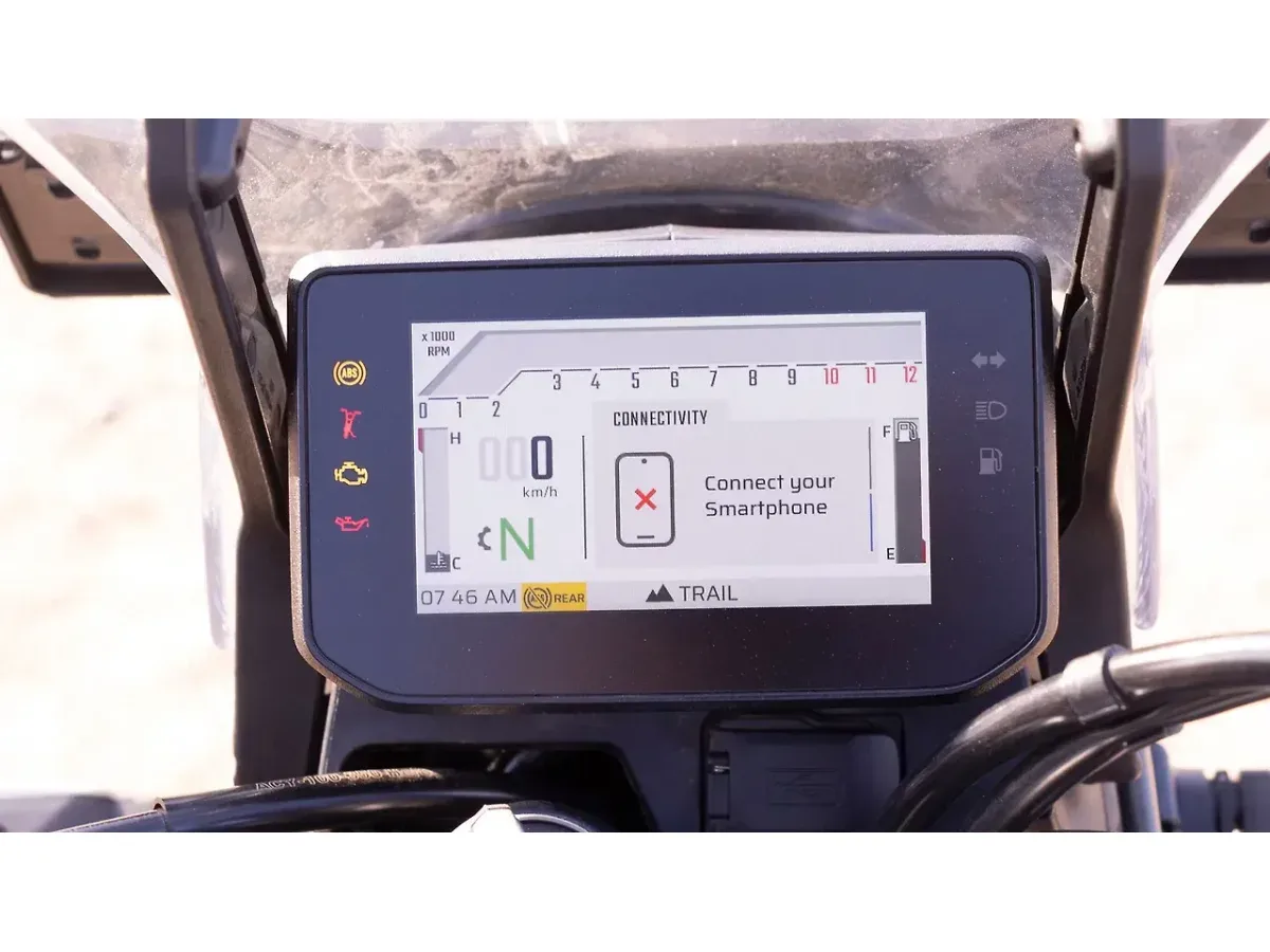 Hero XPulse 210 TFT instrument cluster