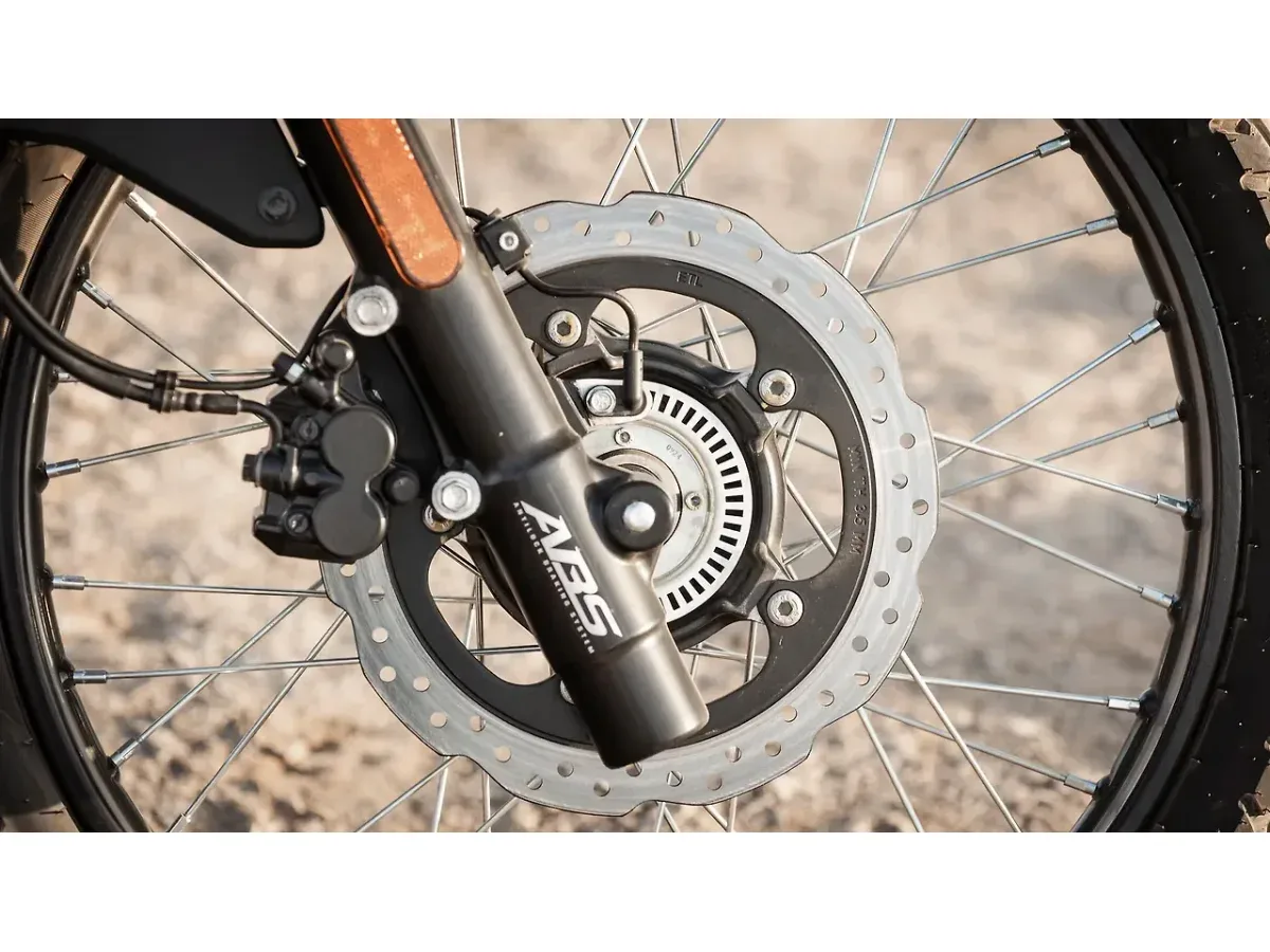 Hero XPulse 210 front disc brake