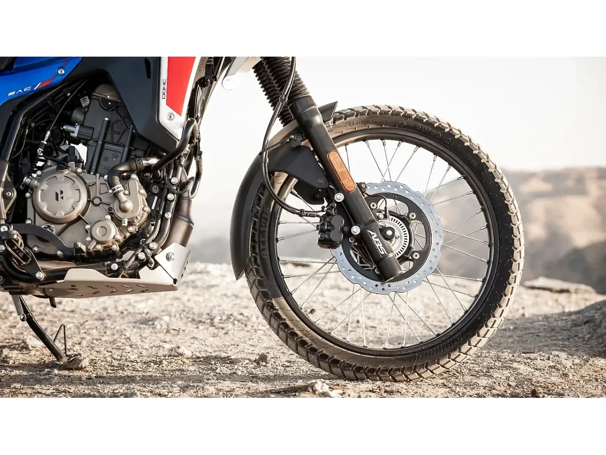 Hero XPulse 210 front wheel