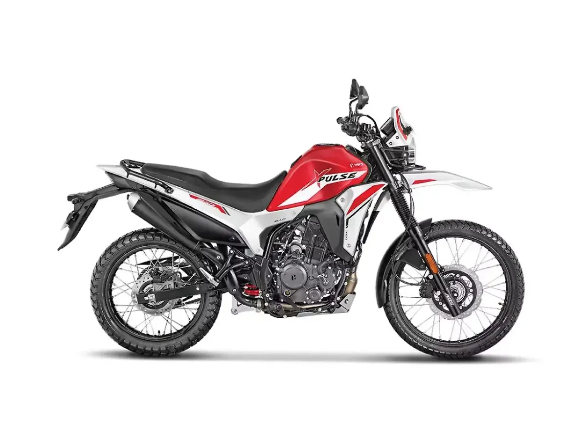 Hero XPulse 210 Wild Red colour