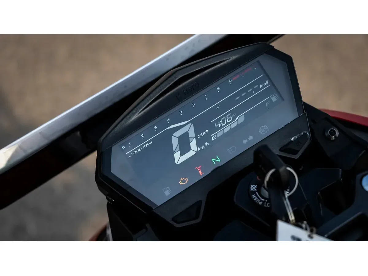 Hero Xtreme 125R fully digital instrument cluster