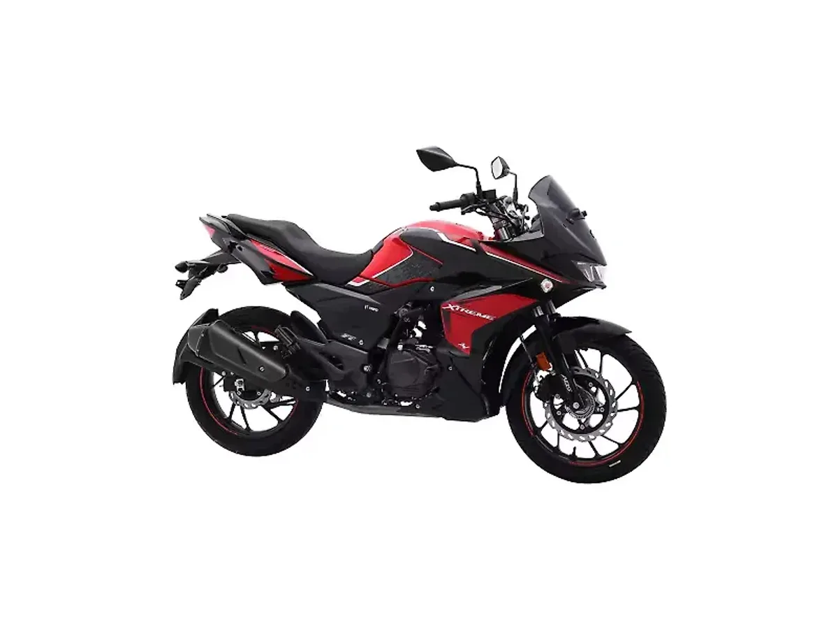 Hero Xtreme 200S 4V right front three quarter view