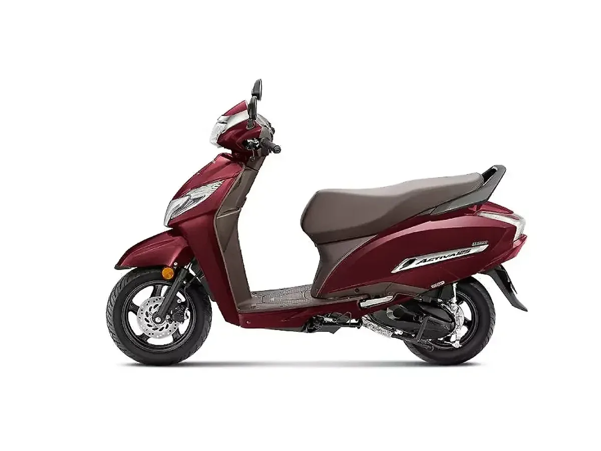 Honda Activa 125 left side view in Rebel Red Metallic