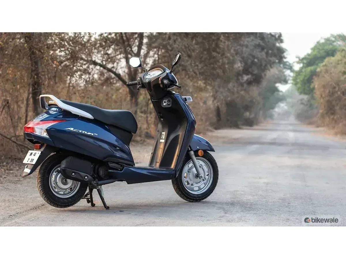 Honda Activa 6G Pearl Siren Blue rear right lifestyle image