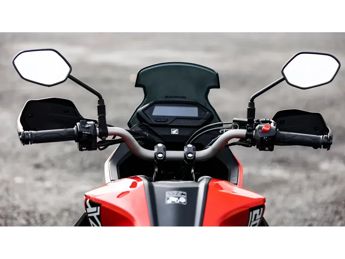 Honda CB200X cockpit view