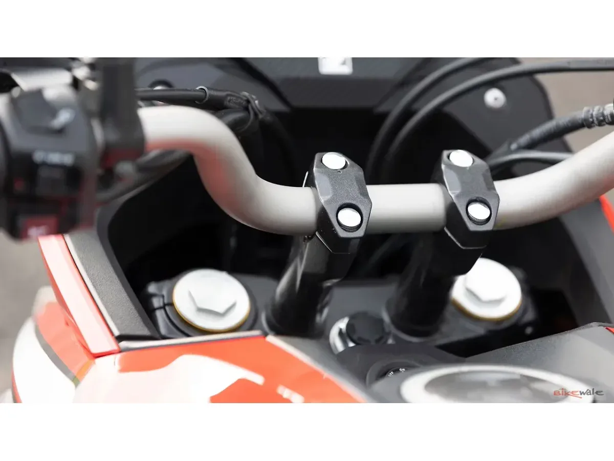 Honda CB200X handlebar close-up