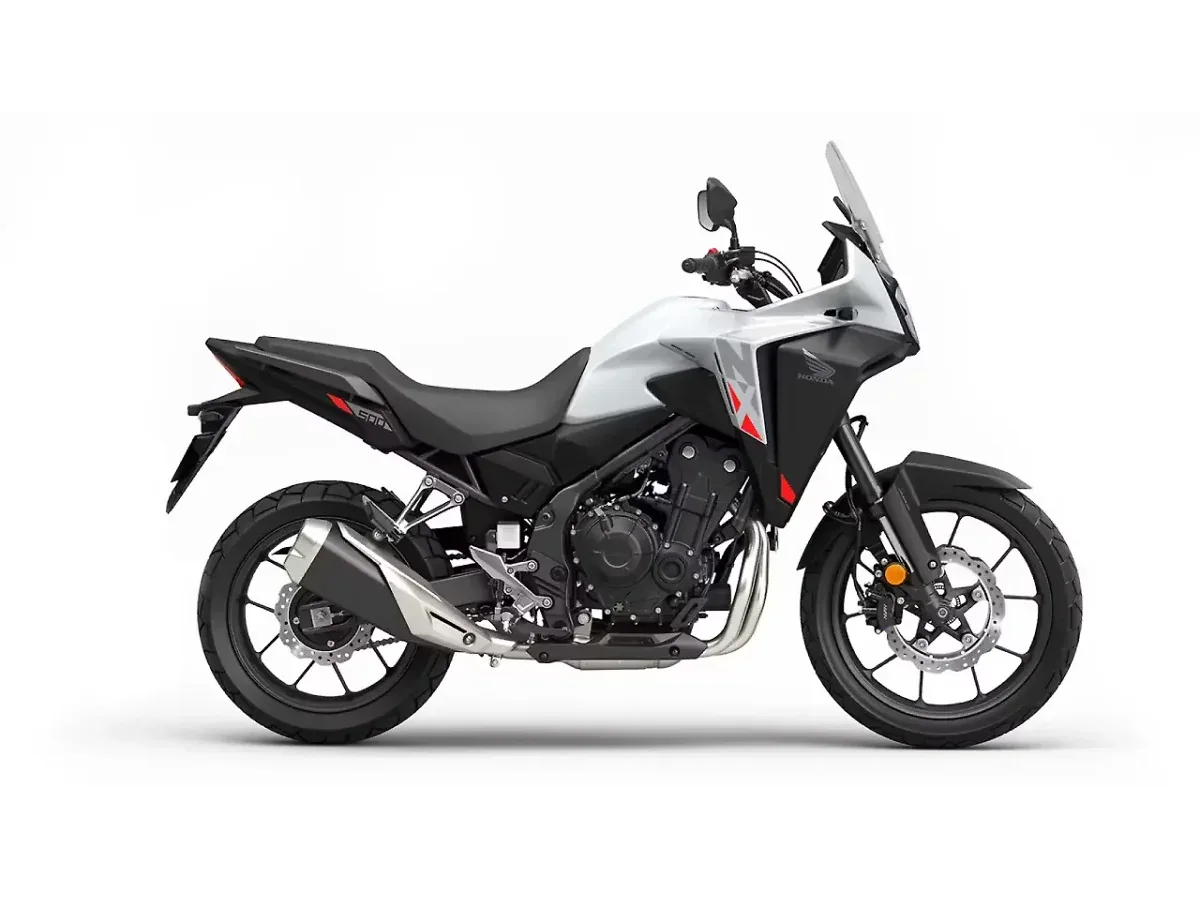 Honda NX500 in Pearl Horizon White