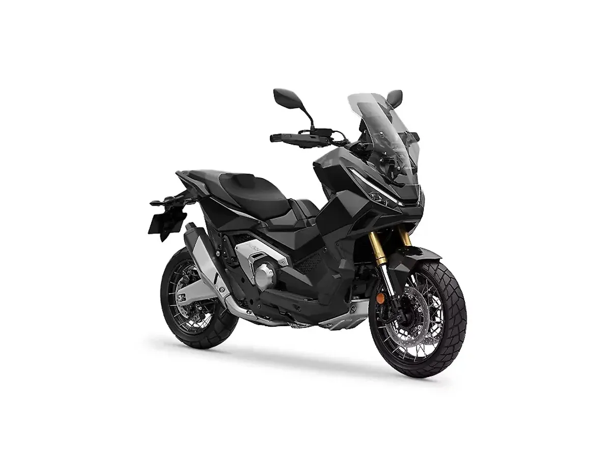 Honda X-ADV front right three-quarter angle