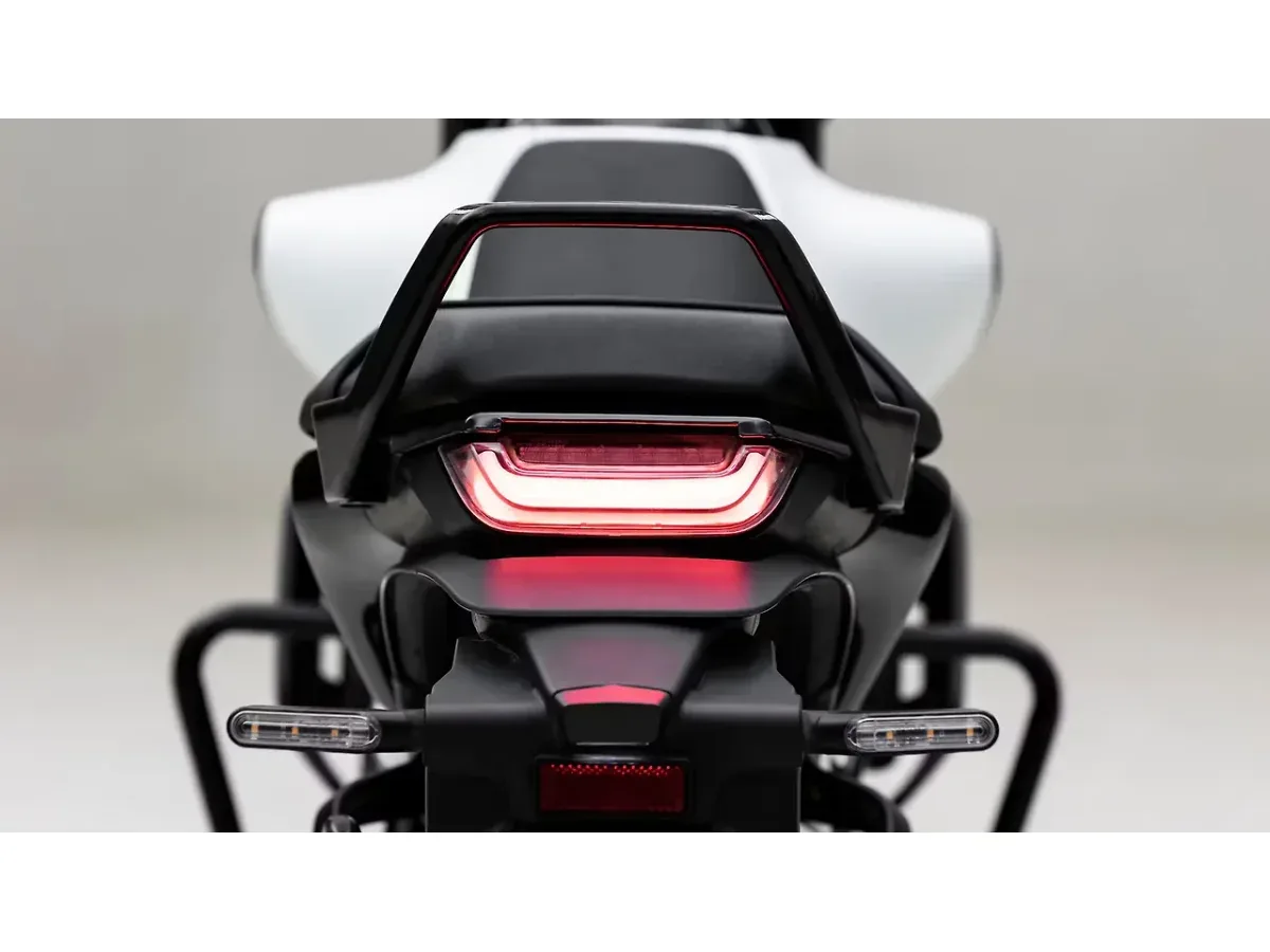 Husqvarna Vitpilen 250 LED tail light