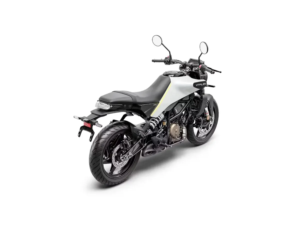 Husqvarna Vitpilen 250 rear right three-quarter view