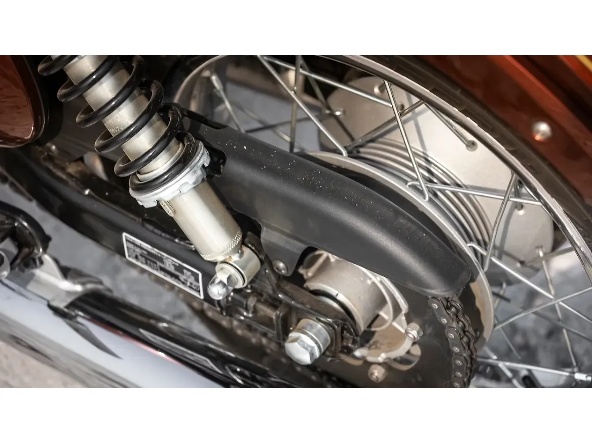 Jawa 350 chain cover