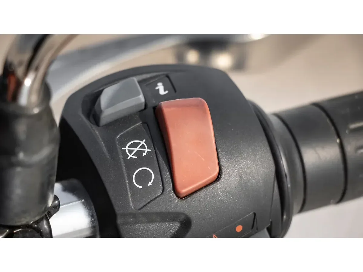 Jawa 350 engine kill switch