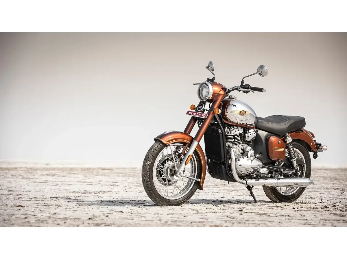 Jawa 350 left front three-quarter view