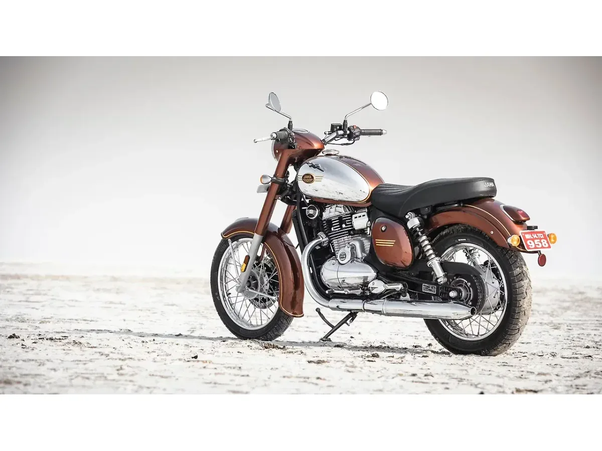 Jawa 350 left rear three-quarter view