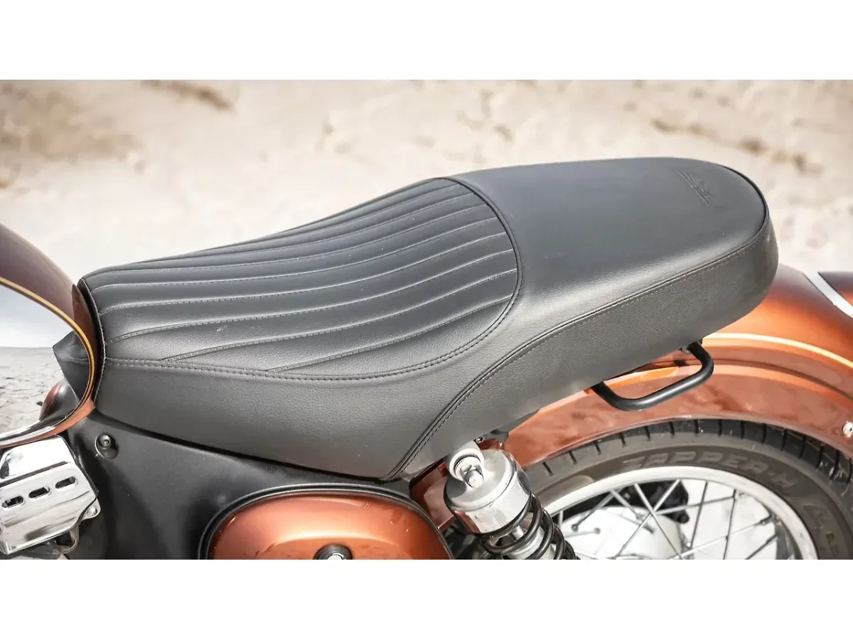 Jawa 350 seat