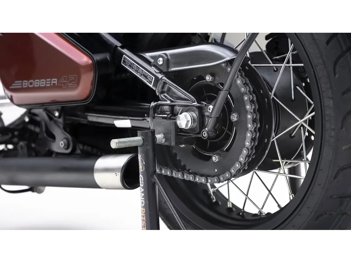 Jawa 42 Bobber drive chain and sprocket