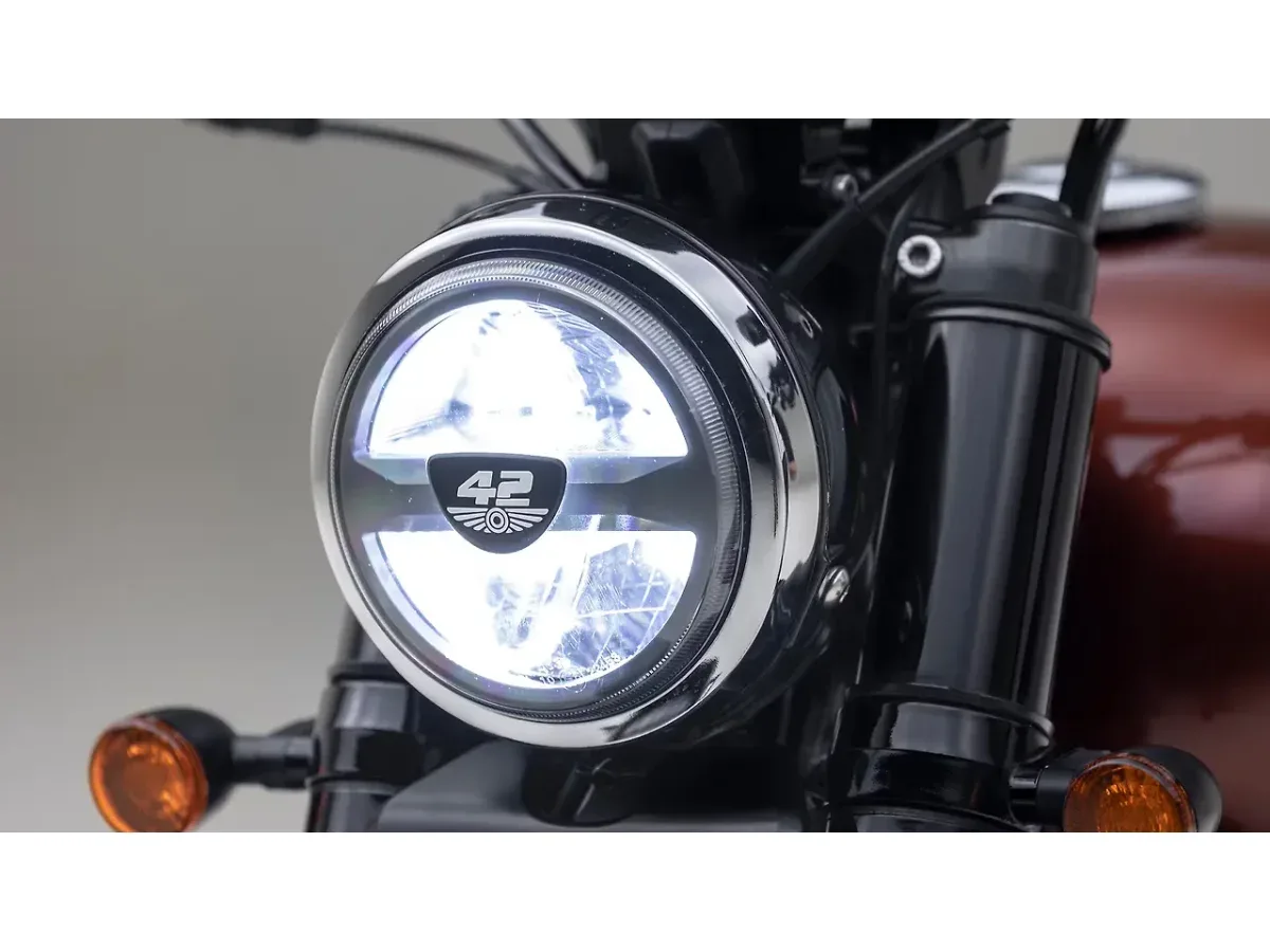 Jawa 42 Bobber LED headlight