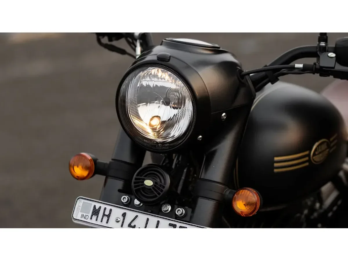 Jawa Perak headlamp cowl