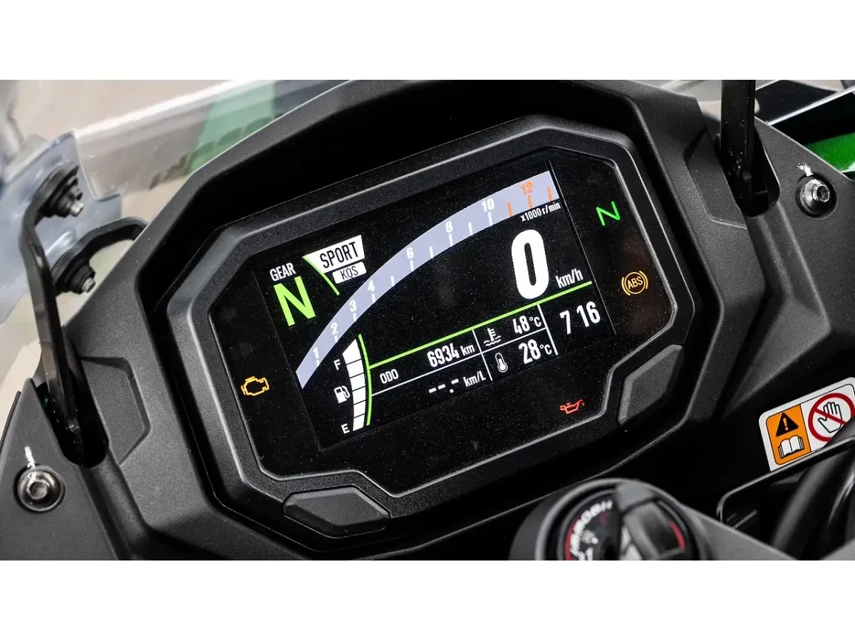 Kawasaki Ninja 1000 digital speedometer