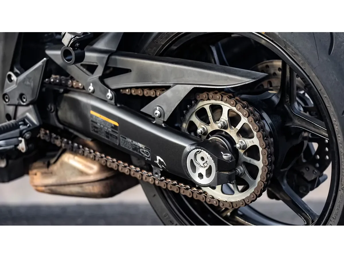 Kawasaki Ninja 1000 drive chain and sprocket