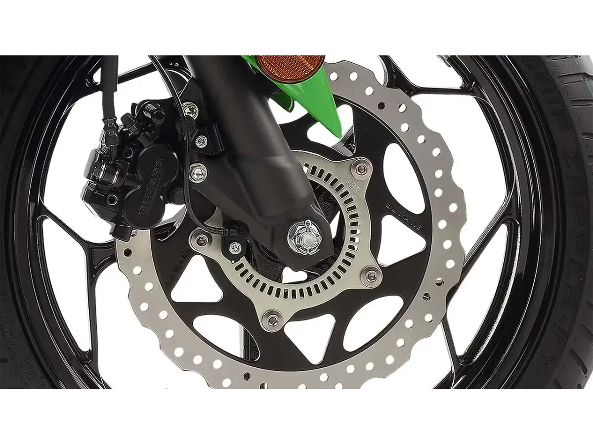 Kawasaki Ninja 300 gallery view