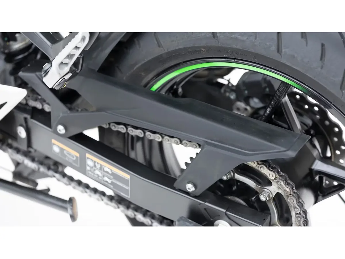 Kawasaki Ninja 400 chain cover