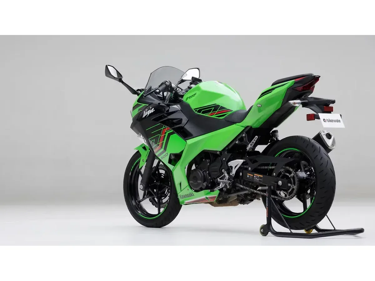 Kawasaki Ninja 400 left rear three-quarter view