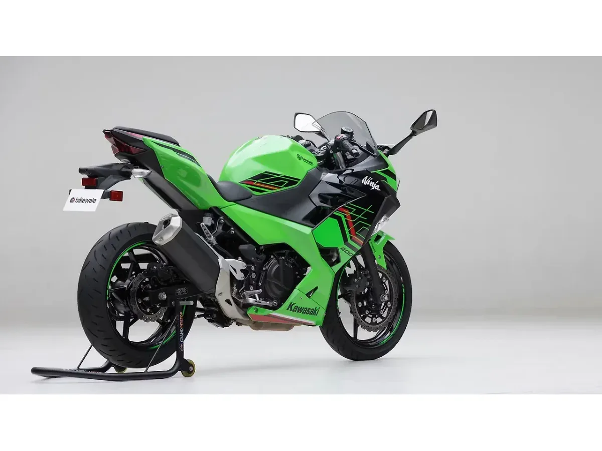 Kawasaki Ninja 400 right rear three-quarter view