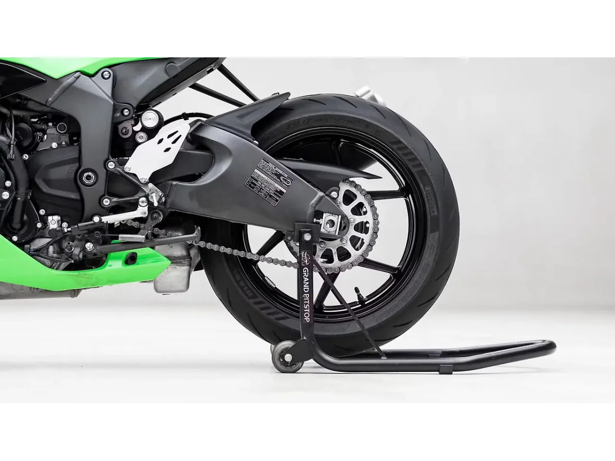 Kawasaki Ninja ZX-6R rear wheel
