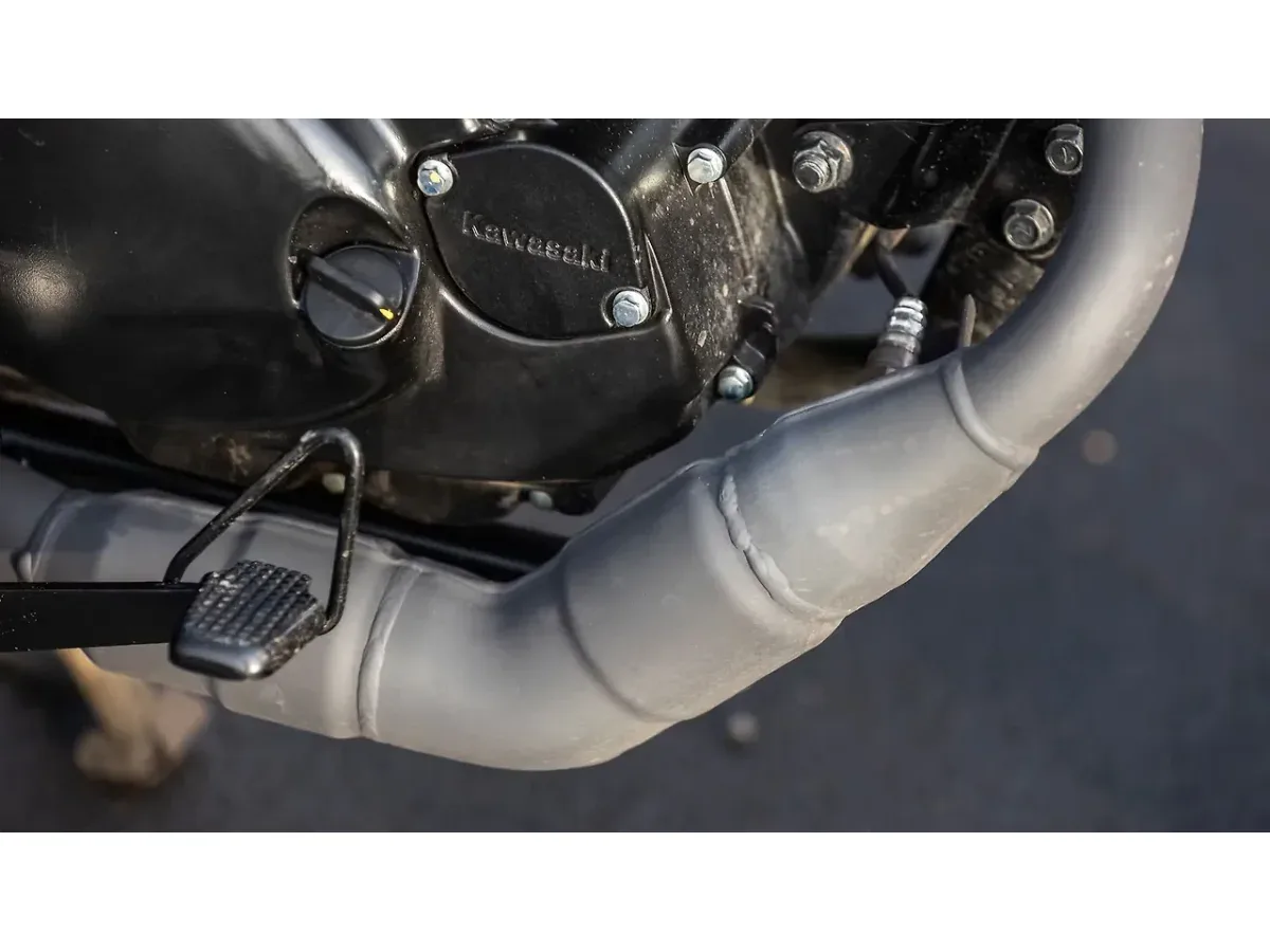 Kawasaki W175 exhaust header pipe