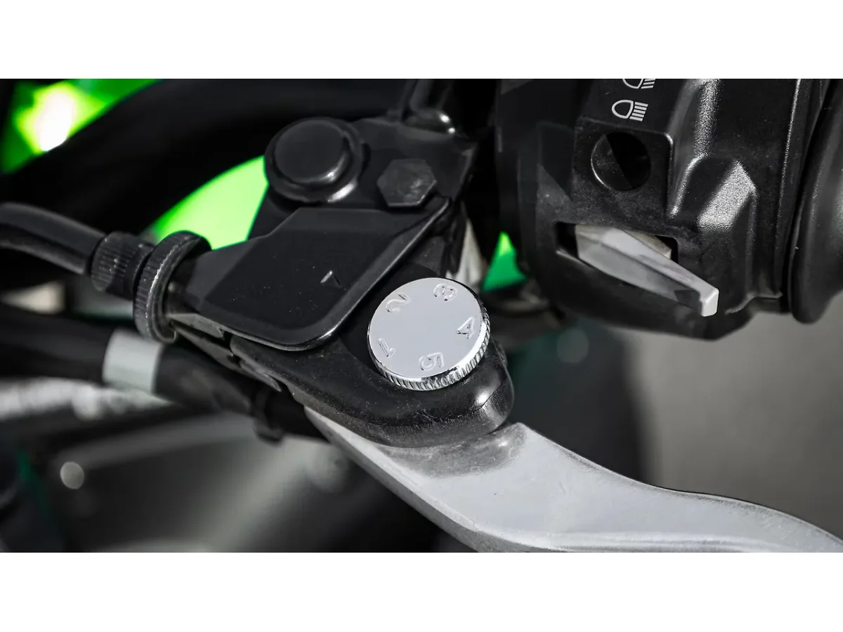 Kawasaki Z900 clutch lever adjuster