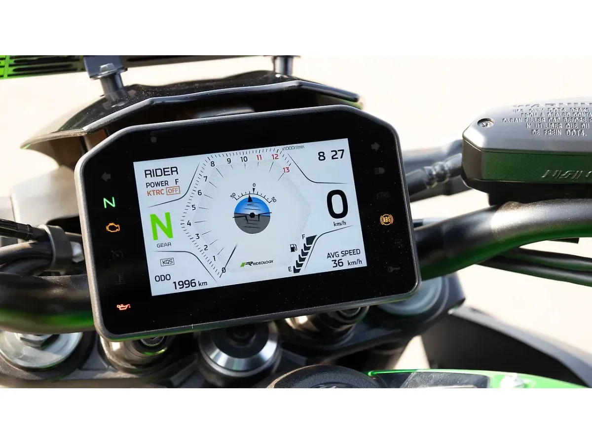 Kawasaki Z900 TFT instrument cluster displaying riding information