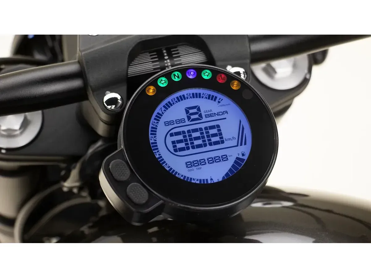 Keeway V302C digital instrument cluster