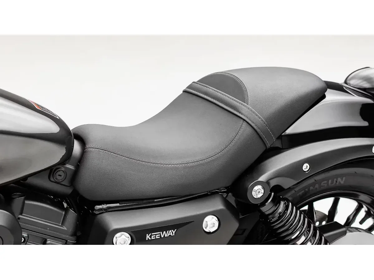 Keeway V302C rider seat