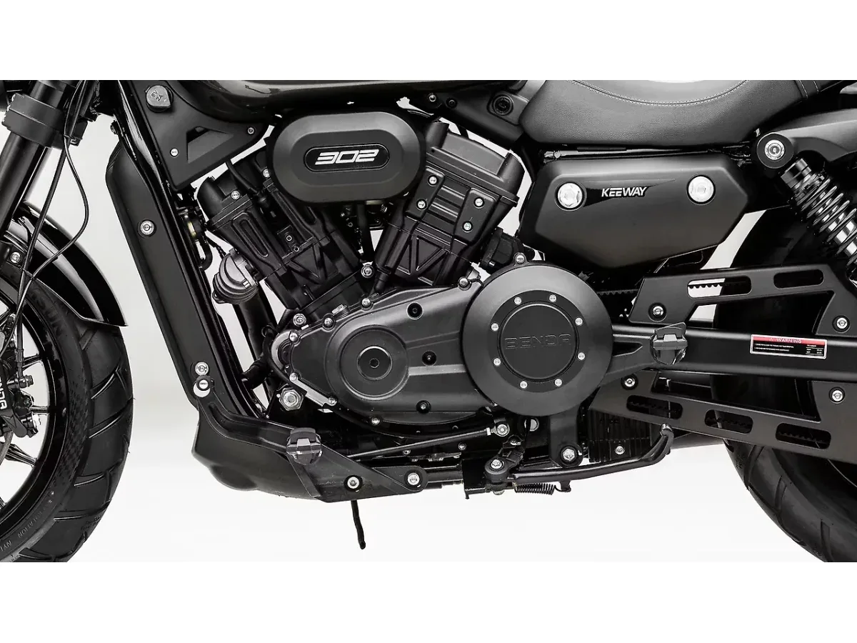 Keeway V302C V-twin engine