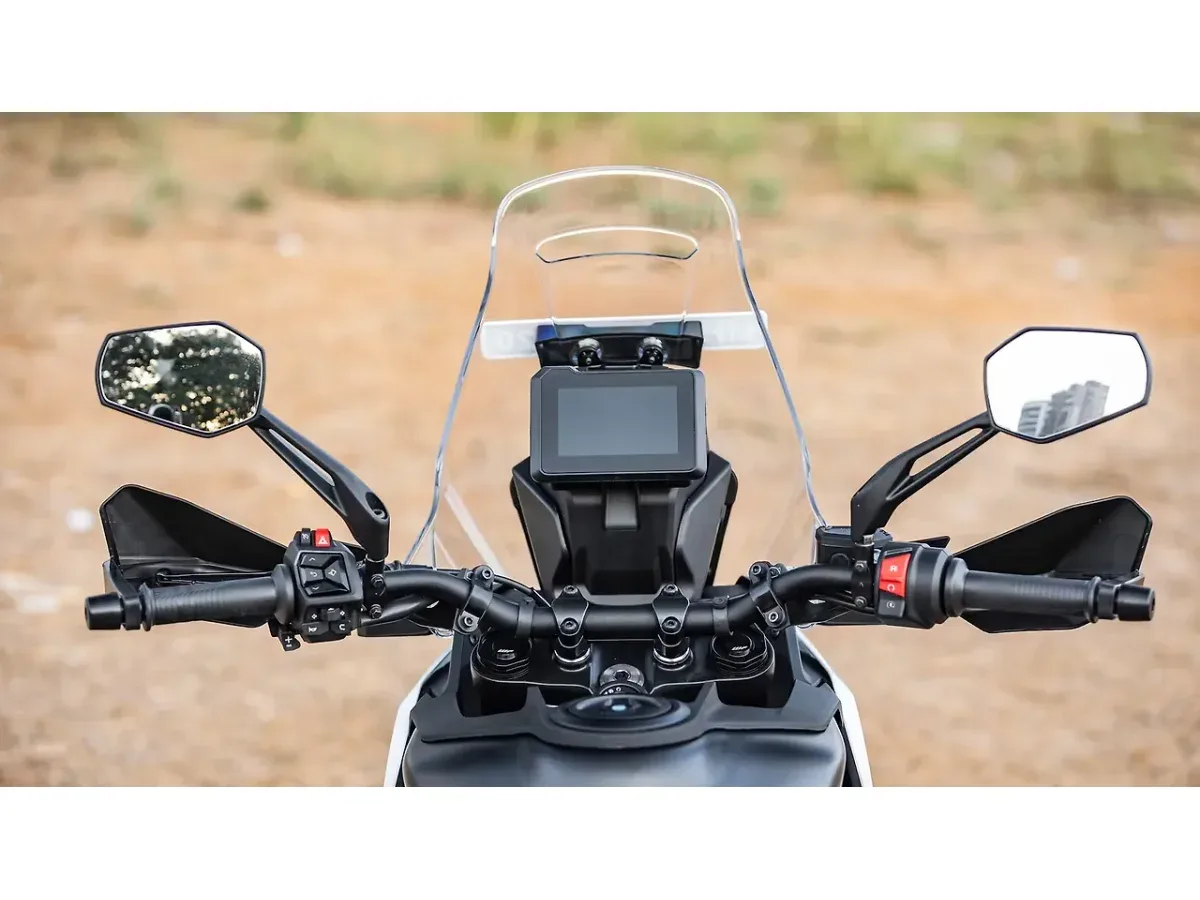 KTM 390 Adventure handlebar cockpit