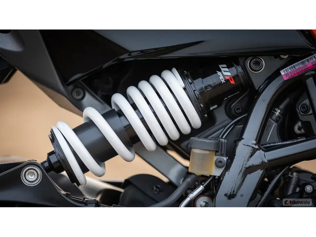 KTM 250 Duke rear mono-shock suspension